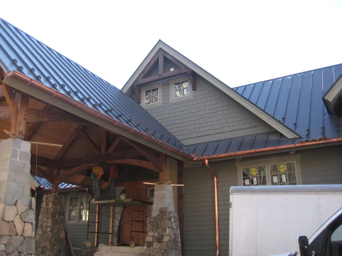 Craftsman Roofing team delivering quality roofing work in North Lynbrook